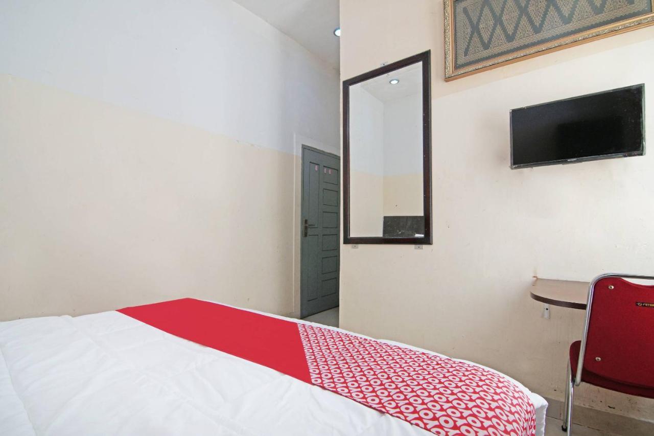 Oyo 91510 Homestay Utama Syariah Pekanbaru Extérieur photo