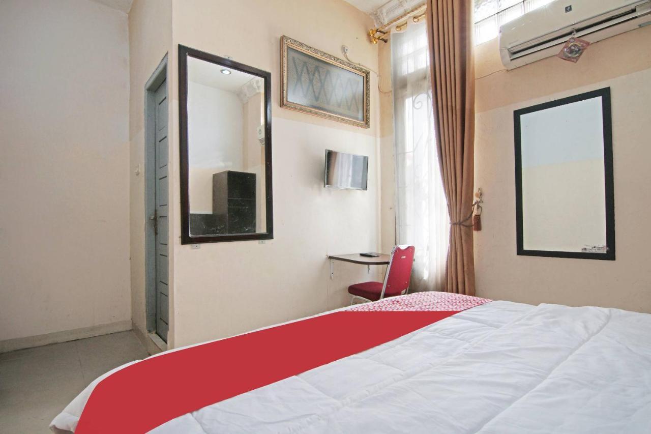 Oyo 91510 Homestay Utama Syariah Pekanbaru Extérieur photo