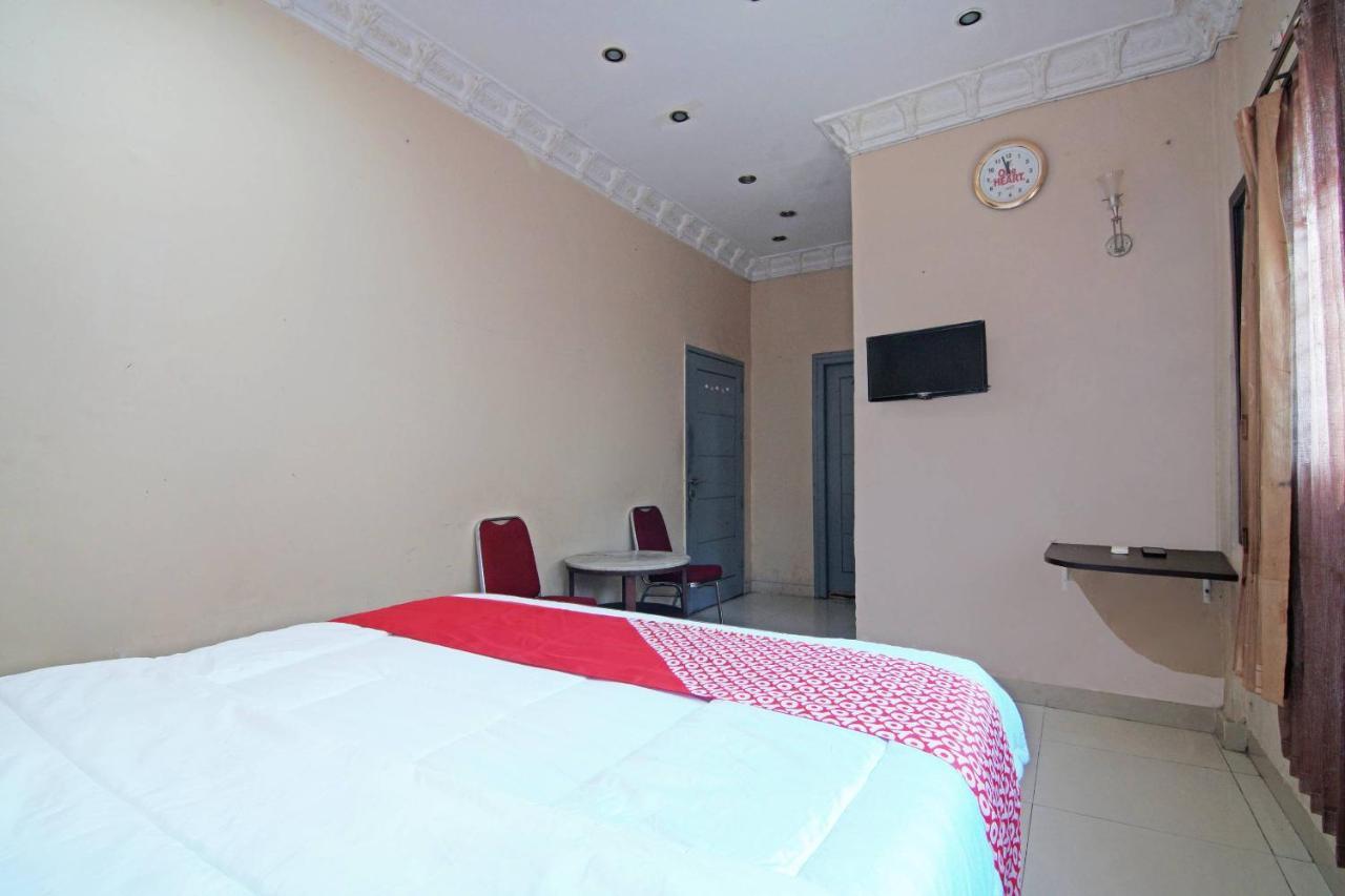 Oyo 91510 Homestay Utama Syariah Pekanbaru Extérieur photo