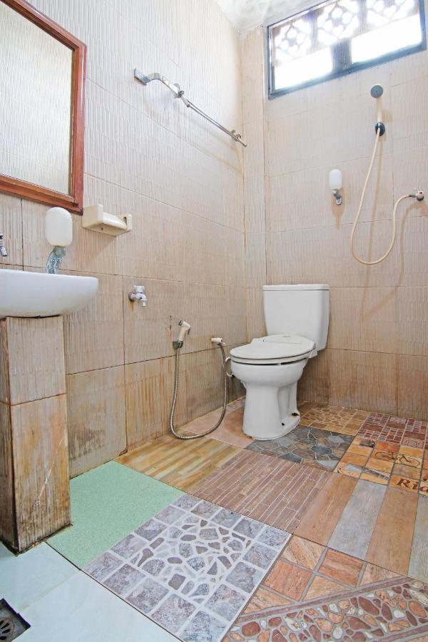 Oyo 91510 Homestay Utama Syariah Pekanbaru Extérieur photo