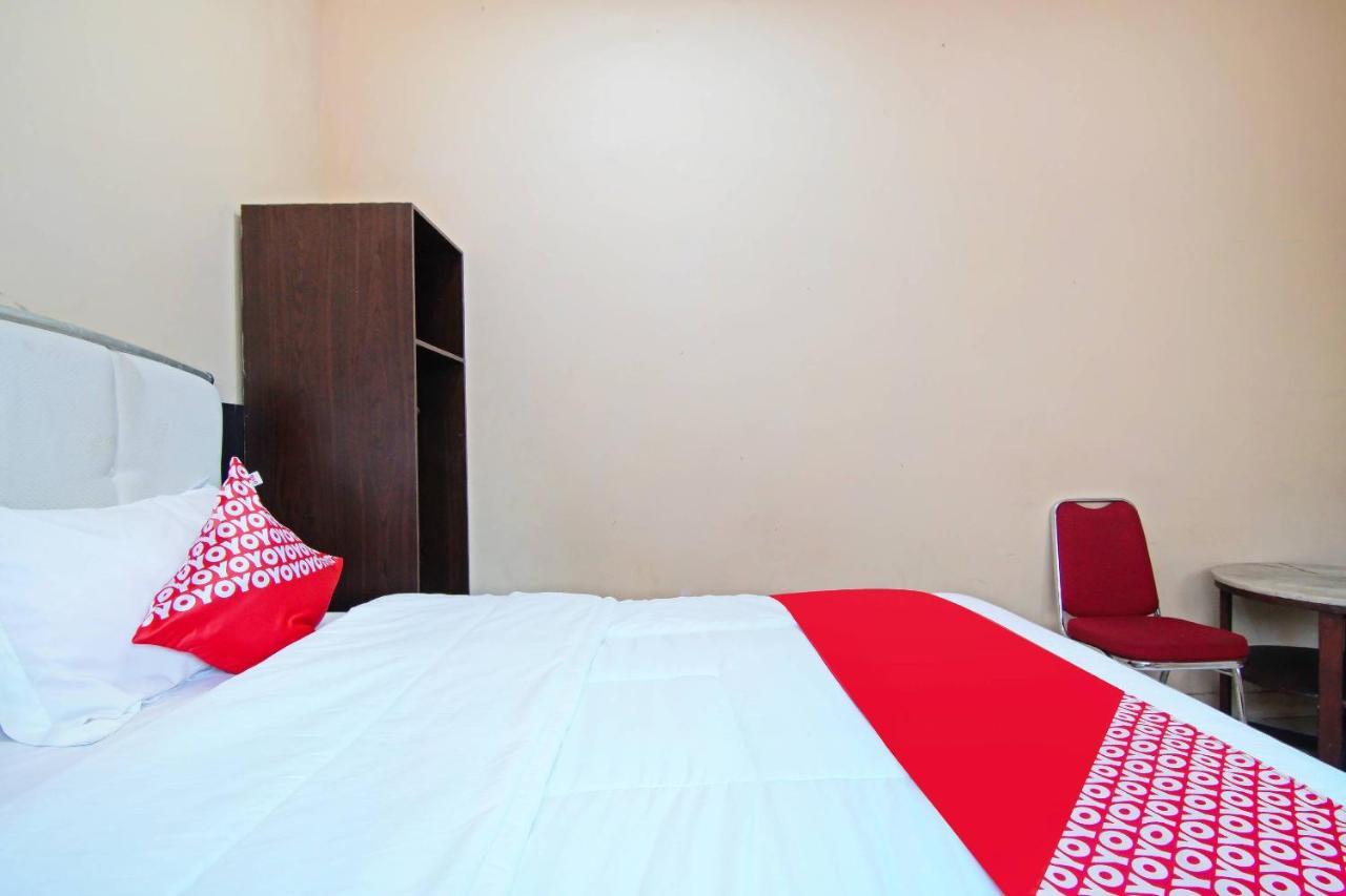 Oyo 91510 Homestay Utama Syariah Pekanbaru Extérieur photo
