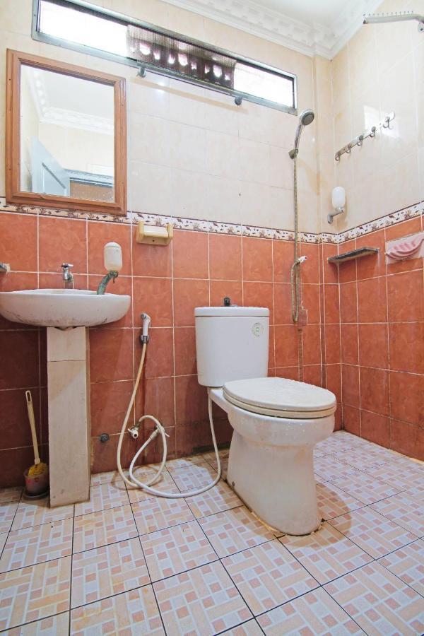 Oyo 91510 Homestay Utama Syariah Pekanbaru Extérieur photo