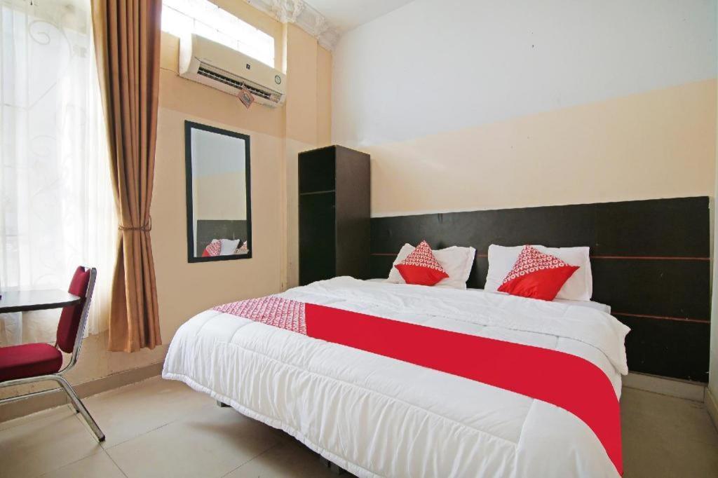 Oyo 91510 Homestay Utama Syariah Pekanbaru Extérieur photo