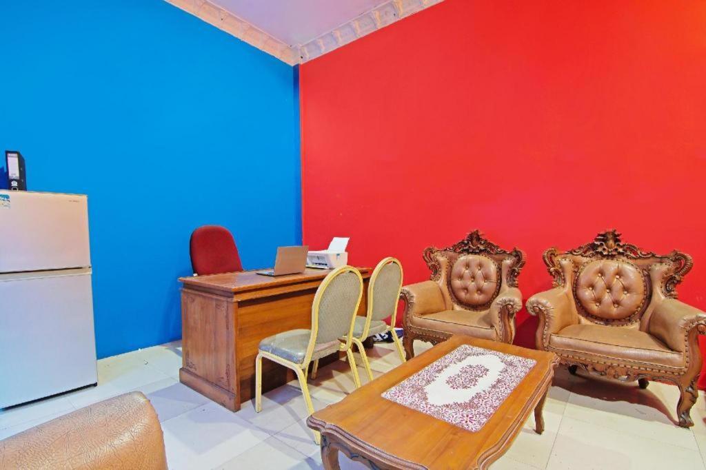 Oyo 91510 Homestay Utama Syariah Pekanbaru Extérieur photo